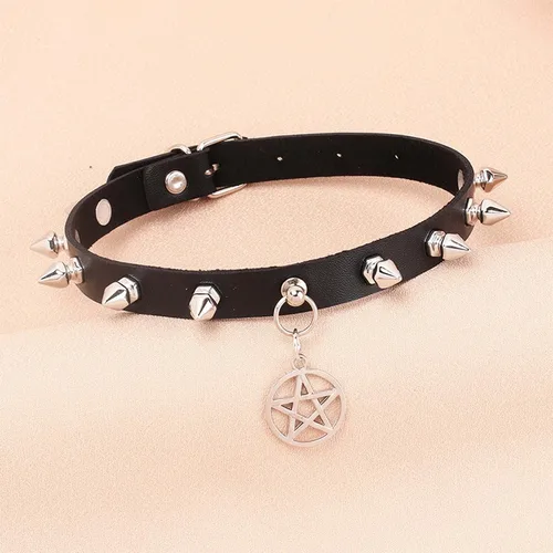 Vista 5 de TIDOO Goth Black Choker Collar Necklace Cute Leather Chokers Sexy Butterfly Moth Pendant Chocker Punk Spiked Choker Lolita Maid Cat Set for Women