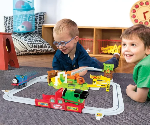 Vista 6 de Thomas and Friends Big Loader - Juego motorizado de Thomas the Train - Incluye Thomas the Train, Percy the Train y Terence the Tractor - Niñas