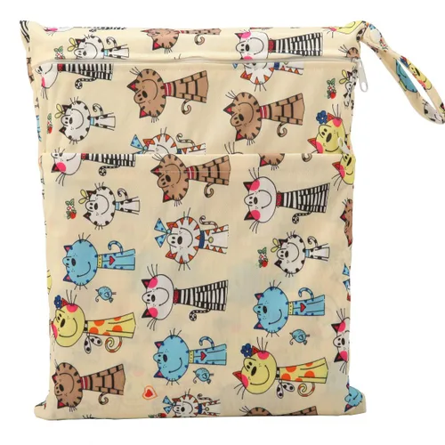 Vista 9 de Wet Bag - Bolsa de pañales de tela para bebé, reutilizable, lavable, con dos bolsillos con cremallera (mapache animal)