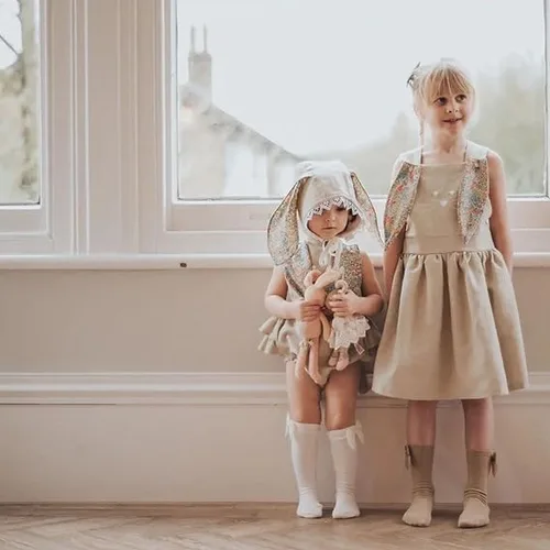 Vista 2 de Traje de Pascua para niñas pequeñas, mameluco bohemio con orejas de conejo, sin mangas, mameluco a juego para hermanas