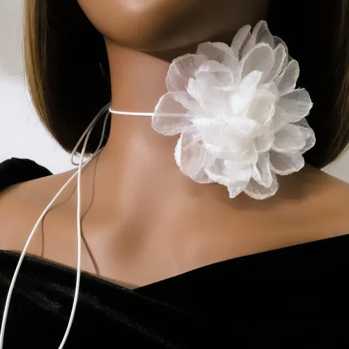 Vista 6 de Gargantilla negra con cordones de flores de camelia para mujeres y niñas