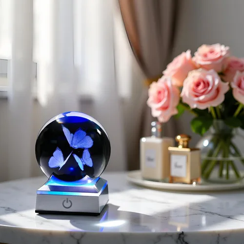 Vista 5 de Movdyka Figura de bola de cristal de mariposa 3D, regalos de mariposas de vidrio para mujeres, mamá, mejores amigas, luz nocturna, estatua