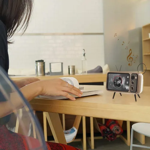 Vista 3 de UnnFiko Altavoces Inalámbricos Bluetooth Estilo TV Retro Soporte Base, Soporte de Escritorio de Dibujos Animados Abrazadera Montaje de Escritorio