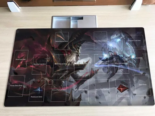 Vista 2 de Alfombra de juego Mlikemat Dragon of Red Eyes vs Blue-Eyes alternativa TCG CCG OCG Trading Card Game Mat con zonas + bolsa gratis (ZD039-270-A)