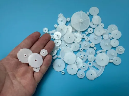 Vista 5 de 72PCS Engranajes de motor pequeños Engranajes de plástico para motor RC Modelo de coche Juguete DIY Helicóptero RC Toy Gear Reemplazo Módulo 0.5