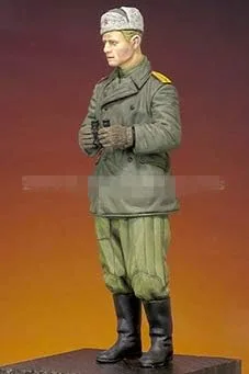 Vista 4 de Figuras de resina a escala 1/35 Modelo WW2 Russian Tank Crew 146 Sin ensamblar sin pintar