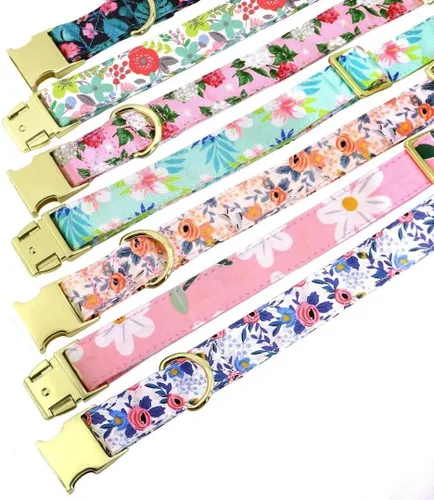 Vista 2 de Collares de perro femeninos Beirui con patrones florales vibrantes, collar de perro hembra con flores para caminar, collar ajustable duradero