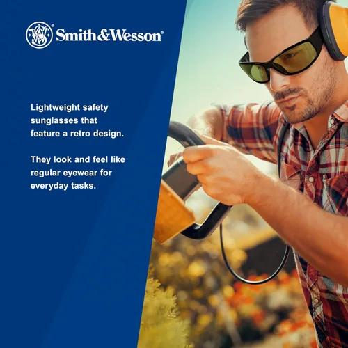 Vista 5 de Smith & Wesson® Gafas de seguridad Elite™ (21305), con revestimiento antivaho y lentes ámbar (amarillo) y montura negra, unisex para hombres