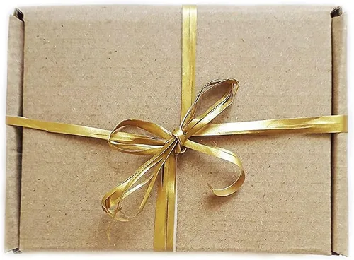 Vista 2 de Sorpresa viene un bebé en Camino Pregnancy Announcement in Spanish Reveal to Grandparents Booties Box for Family Cream, White