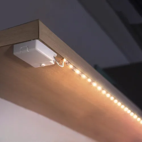 Vista 5 de Tiras de Luces LED de 3.28 pies para Interiores Alimentadas por Batería Luces Adhesivas Bajo Gabinete Luces LED de Cocina Bajo Gabinete Tiras