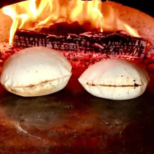 Vista 6 de Chicago Brick Oven Horno de pizza al aire libre de leña, horno de encimera CBO-500 con campana de vena de cobre