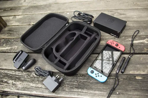 Vista 8 de Tienda Basics Hard Shell Travel and Storage Case For Nintendo Switch & OLED Switch, Black, 12 x 4.8 x 9 Inches