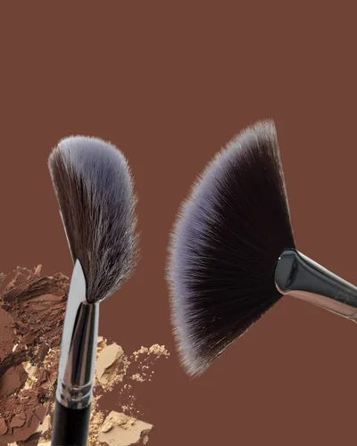 Vista 7 de Nanshy Brocha iluminadora de abanico, maquillaje profesional para rubor, bronceador, mezcla, brocha de resaltado y más, pincel de polvo fijador