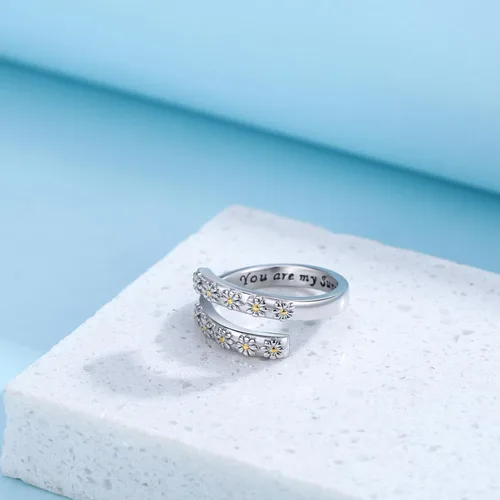 Vista 4 de XIXLES Anillo de plata de ley 925 con la frase "You Are My Sunshine", anillo de margarita con flores y margaritas, anillo ajustable abierto, regalo