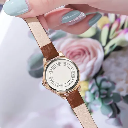 Vista 4 de BESTKANG Reloj de pulsera de cuero de moda para mujer, fácil de leer, reloj de pulsera de cuarzo casual resistente al agua, reloj de pulsera pequeño