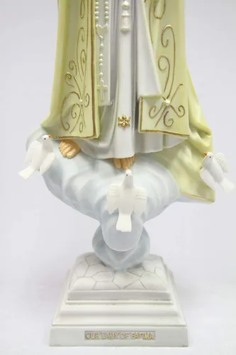 Vista 6 de Vittoria Collection Estatua de Virgen María peregrina de 20 pulgadas con corona hecha en Italia para interiores y exteriores, gruta de jardín