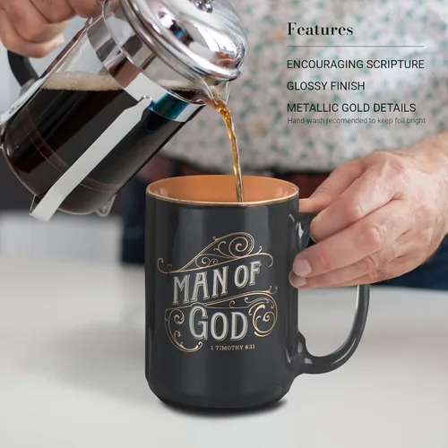 Vista 3 de Christian Art Gifts Taza grande de cerámica inspiradora con escritura bíblica para café y té para hombres: Versículo bíblico que anima al hombre