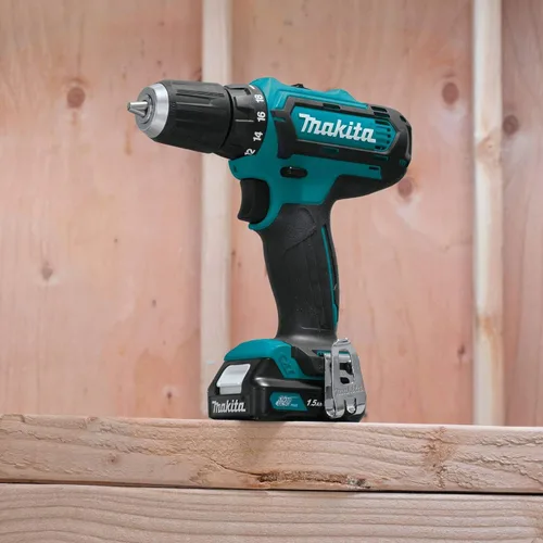 Vista 2 de Makita taladro CT226 Max CXT combo kit inalámbrico de 12V Iones de litio, (2 piezas)