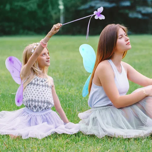 Vista 5 de Juego de 24 alas de hada, mariposa y ángel, alas de mariposa para niñas, coloridas varitas de hadas para niños, fiesta de disfraces, Halloween