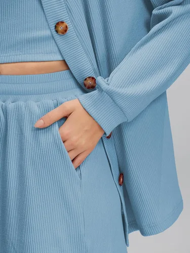 Vista 6 de AUTOMET Conjuntos de 3 piezas para mujer con tops cortos y cárdigan