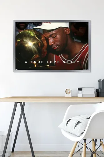 Vista 18 de Michael Jordan - Póster de pared A True Love Story, 22.4 pulgadas de largo x 14.7 pulgadas de ancho, versión enmarcada de madera de granero