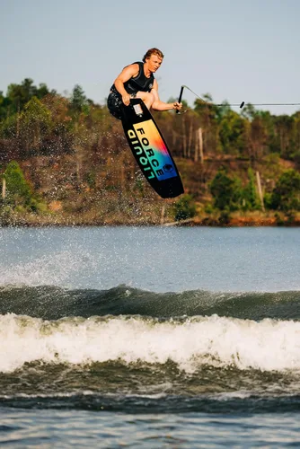 Vista 8 de Liquid Force Wakeboard de viaje 2024
