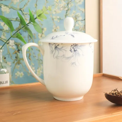 Vista 4 de Jingdezhen - Taza de té de porcelana fina con tapa de 12 onzas, taza de porcelana blanca para oficina y hogar (azul y blanco)