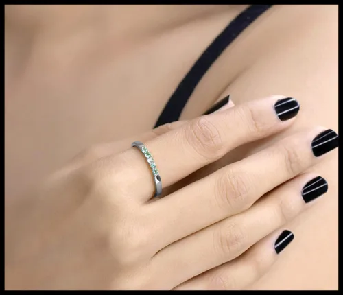 Vista 49 de Dazzlingrock Collection Anillo de boda redondo de 5 piedras preciosas o diamantes para mujer en oro macizo de 10 K/14 K/18 K