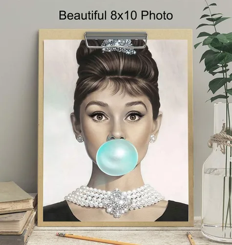 Vista 4 de Audrey Hepburn - Arte de pared de Audrey Hepburn azul, Holly Golightly, arte de pared glamoroso, póster de película vintage, regalo para mujeres