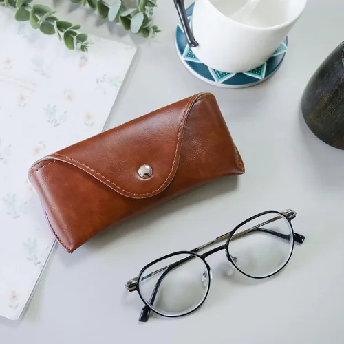 Vista 8 de Portable Leather Glasses Case,Flexible Sunglasses Pouch Slim Case for Women Men Horizontal Eyeglass Case