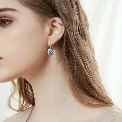 Vista 2 de Aretes de unicornio de plata de ley 925, hipoalergénicos, aretes colgantes de cristal azul, joyería de regalo de unicornio para mujeres y niñas