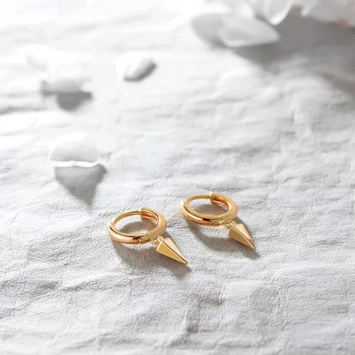 Vista 6 de VACRONA - Aretes tipo arracadas para mujer, chapados en oro de 14 quilates, diseño de aro de arracada