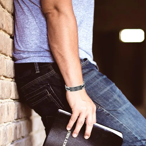Vista 4 de Flongo Pulsera de pulsera vintage de acero inoxidable para hombre, con cruz negra inglesa, señores de la Biblia y eslabones de oración para hombre