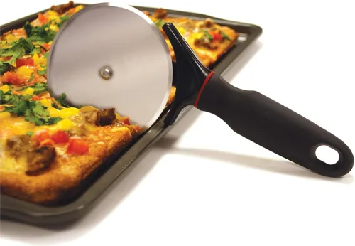 Vista 3 de Norpro 110 Grip-EZ Products descorazonador de manzanas, Cortapizzas, Negro