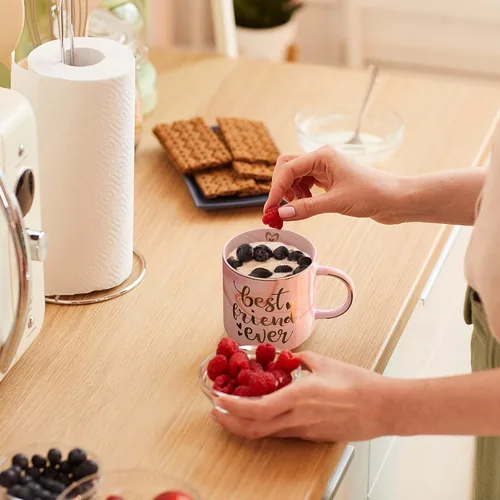 Vista 5 de Regalos para mejores amigas para mujeres, taza de café de mármol de cerámica rosa de 11.5 onzas con llavero - BFF Friend Ever - Regalos divertidos