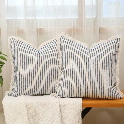 Vista 2 de Hckot Juego de 2 fundas de almohada de 20 x 20 pulgadas, a rayas con flecos, de algodón, decorativas, cuadradas, para sofá, cama, sala de estar