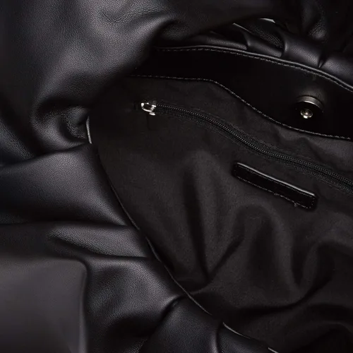 Vista 5 de The Drop Janelle Croissant Shoulder Bag