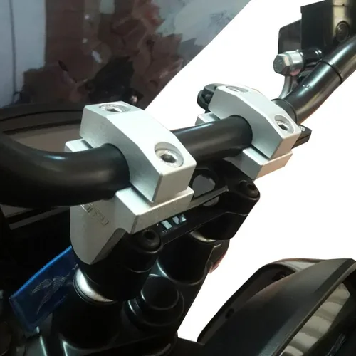 Vista 3 de GP Kompozit Elevador de manillar 0.866 in negro compatible para Bajaj Dominar 250 / Dominar 400 2017-2024 1.4 in