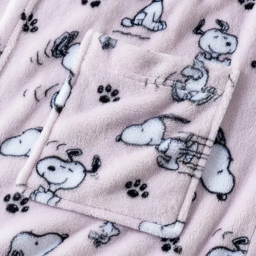 Vista 7 de Berkshire VelvetLoft Peanuts Snoopy - Bata de felpa corta con capucha para mujer, ligera y acogedora