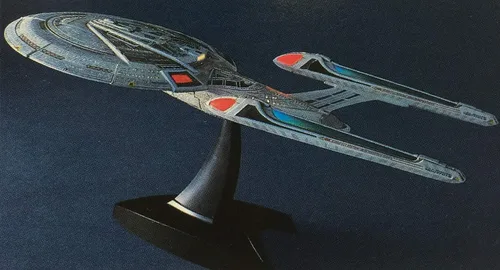 Vista 4 de USS Enterprise NCC-1701-E Bandai Modelo Kit 1/1700
