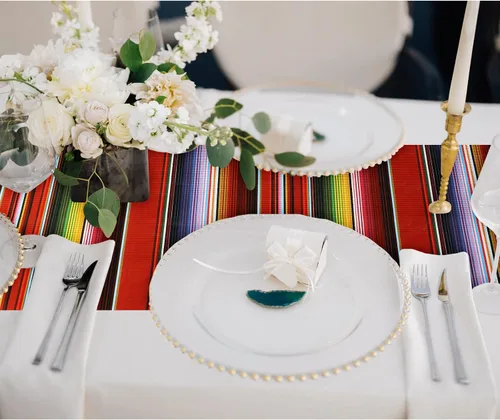 Vista 5 de Remagr 3 manteles de decoración de Cinco de Mayo de 108 x 54 pulgadas, mantel de plástico a rayas para fiesta mexicana, suministros de fiesta Blanco