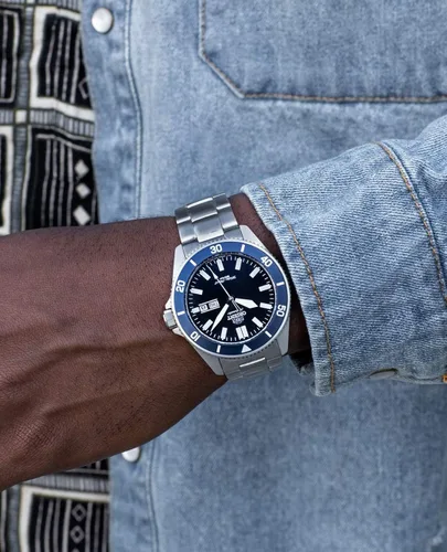 Vista 7 de Orient Reloj japonés estilo buceador automático y manual Kanno