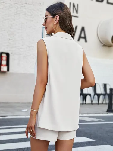 Vista 2 de Verdusa Conjunto de 2 piezas para mujer, blazer sin mangas y pantalones cortos de cintura alta