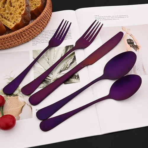 Vista 2 de JASHII Juego de cubiertos de 20 piezas con acabado satinado, servicio para 4, juego de cubiertos de titanio, juego de utensilios de color morado