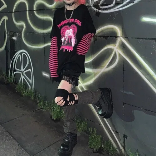 Vista 4 de PAROSEN Camisa gótica para mujer, camisas kawaii Harajuku moda gótica Y2K Grunge Tops para adolescentes niñas Anime manga larga