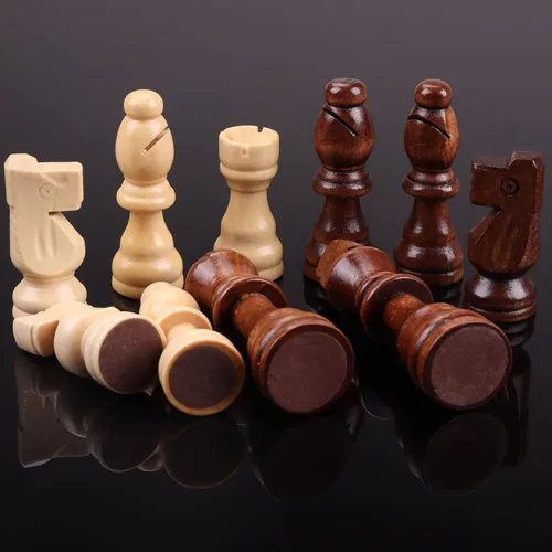 Vista 2 de ziphia Piezas de ajedrez de madera solamente, 32 piezas estándar de ajedrez de madera de Staunton Tournamen - 3.05 pulgadas King / bolsa