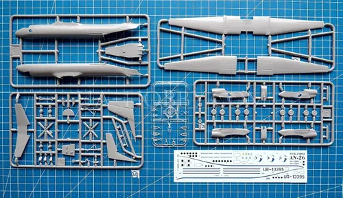 Vista 4 de Sova Modelo 14003-1/144 - An-26. Rizo de código OTAN. Kit de modelado de plástico
