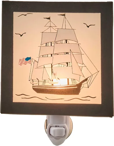 Vista 6 de Park Designs Cape Hatteras - Luz nocturna Lámpara de acento de faro costero con bombilla de 5 vatios Iluminación de salida de metal náutico