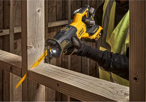 Vista 7 de DEWALT Sierra recíproca MAX* de 20 V, inalámbrica, disparador variable de 2 dedos, abrazadera de hoja sin llave, solo herramienta (DCS382B)