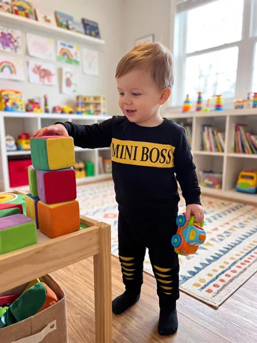 Vista 6 de Conjunto de 2 piezas de sudadera con estampado de letras de manga larga y pantalones para bebé niño Negro